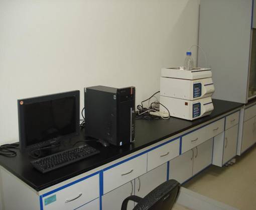 仪器分析实验室—高效液相色谱仪